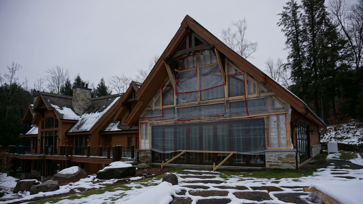 16105 – Reconstruction d&rsquo;un mur à Mont-Tremblant